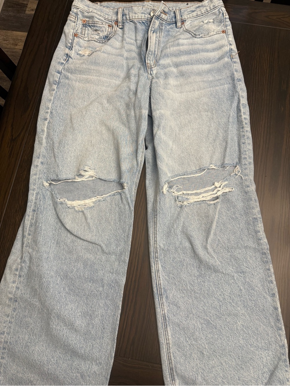 American Eagle Outfitters Light Blue Ripped Jeans